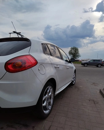 Fiat Bravo cena 17999 przebieg: 282700, rok produkcji 2010 z Lubawa małe 742